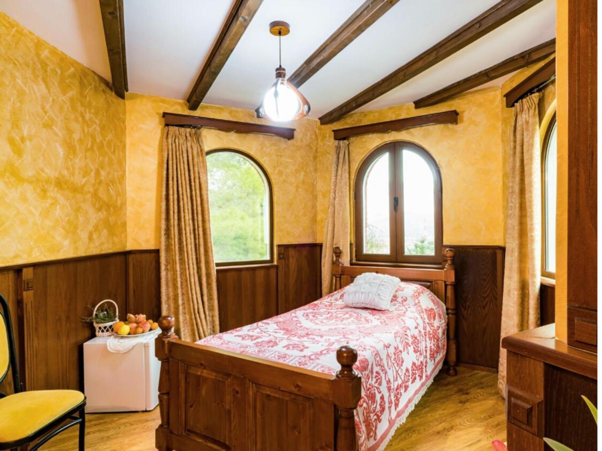 Castle Park Berat