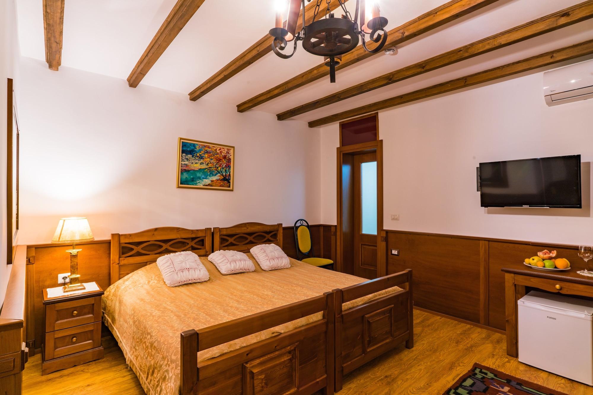 Hotell Castle Park Berat