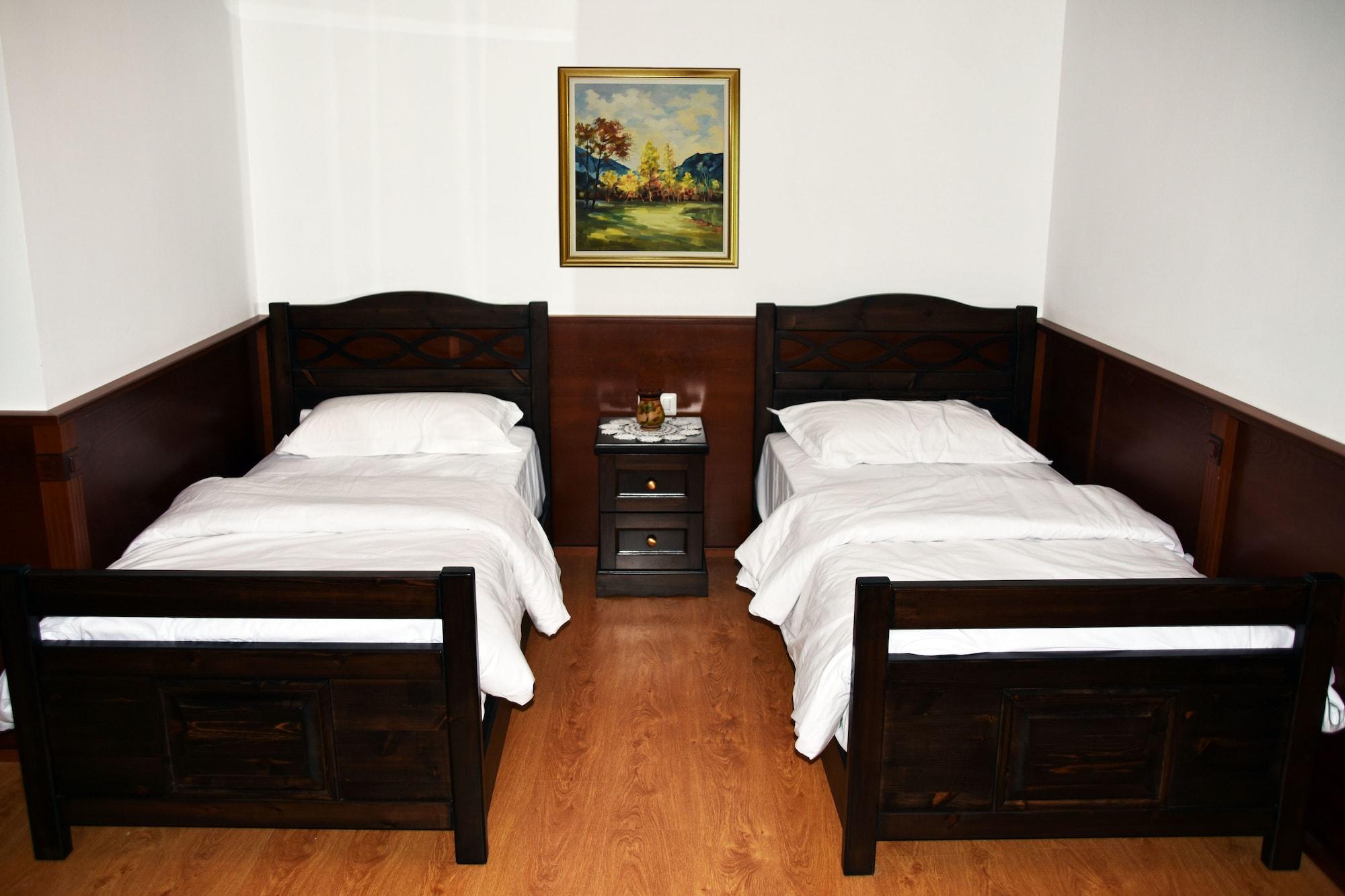 Castle Park Hotell Berat